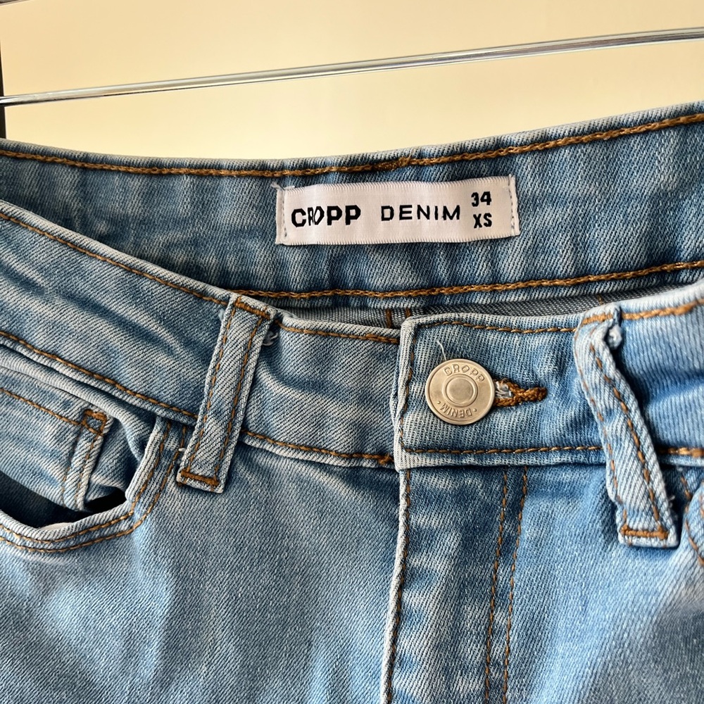 Jeans - Picture 3 of 3